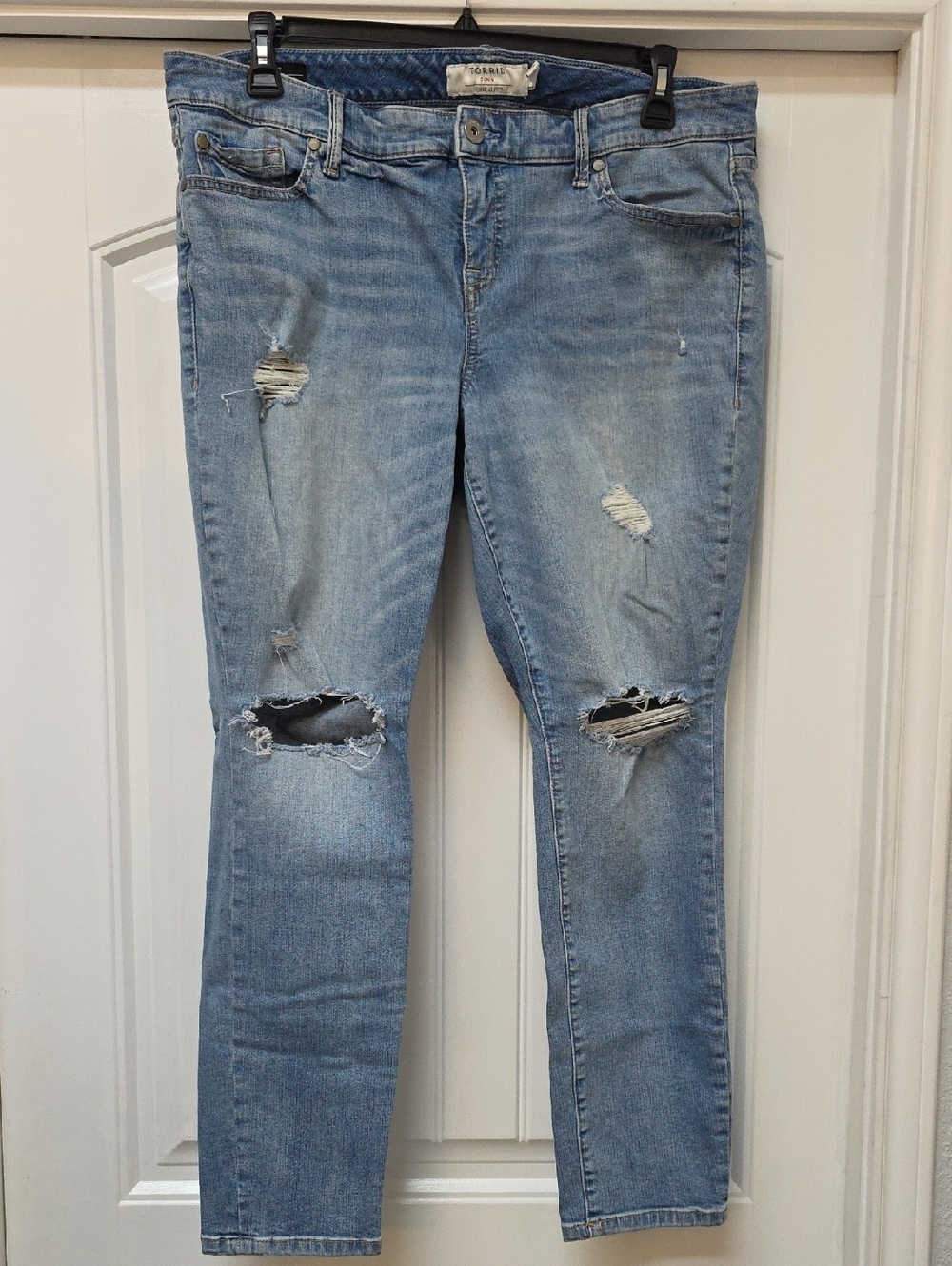 Torrid Distressed Skinny Jeans - Sz 18R